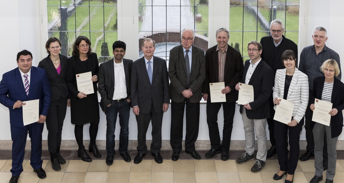 Group photograph with foundation partners and researchers